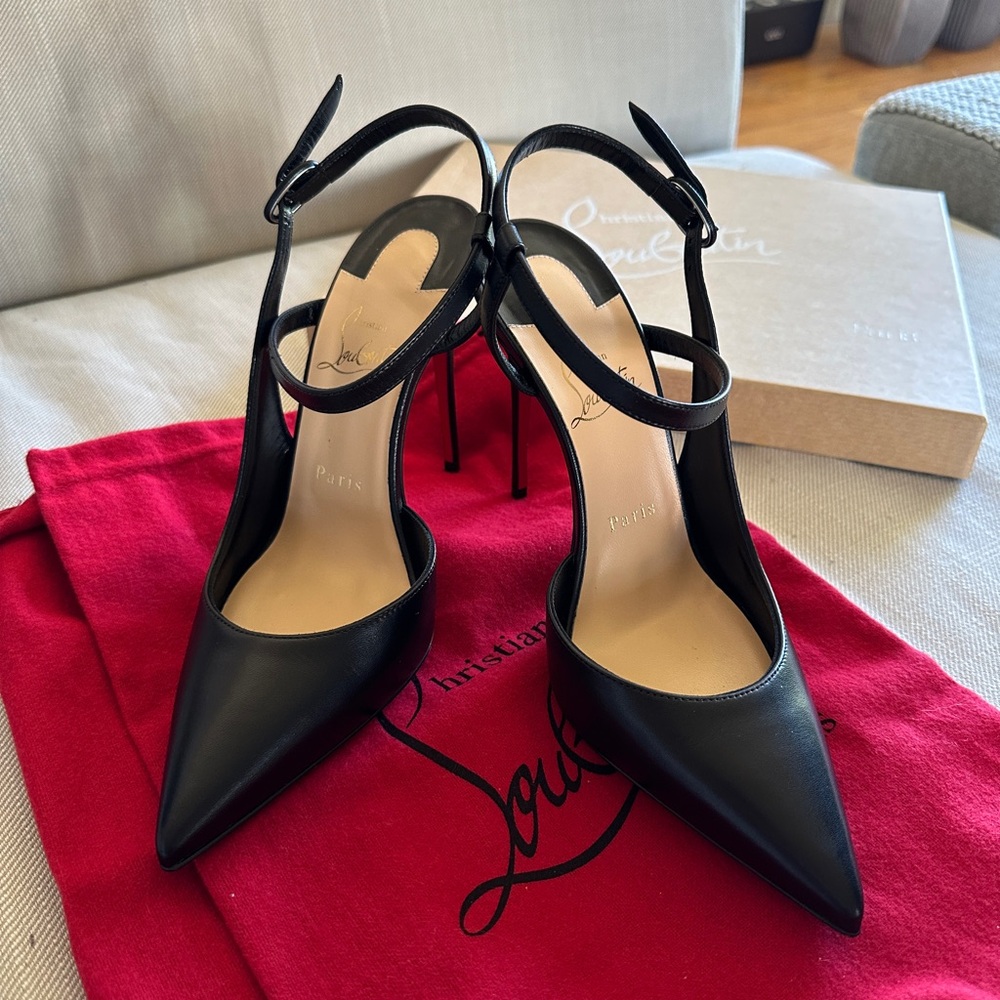 BRAND NEW Christian Louboutin Jenlove 100 mm strappy pumps, black size 38
